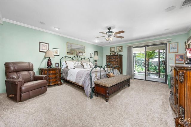 105 Camino Del Oeste, Bakersfield, CA 93309