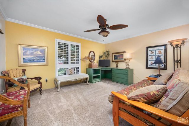 105 Camino Del Oeste, Bakersfield, CA 93309