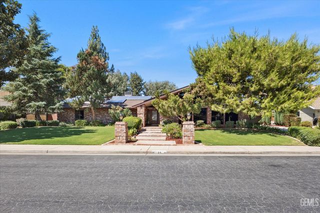 105 Camino Del Oeste, Bakersfield, CA 93309