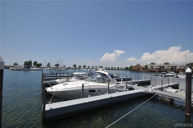 40 Waterfront Circle, Buffalo, NY 14202