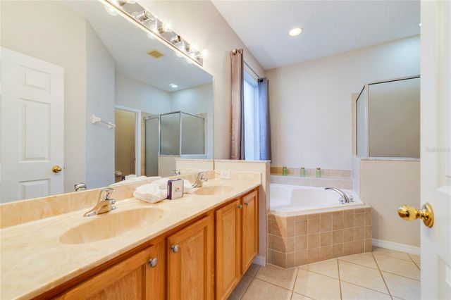 8601 LA ISLA DRIVE, Kissimmee, FL 34747