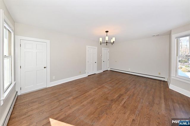 62 Elm Street B, Allendale, NJ 07401