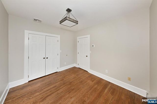 62 Elm Street B, Allendale, NJ 07401