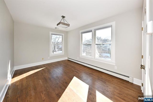 62 Elm Street B, Allendale, NJ 07401