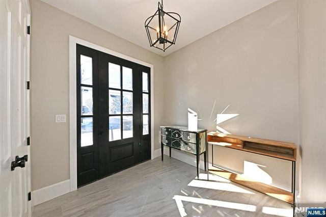 62 Elm Street B, Allendale, NJ 07401