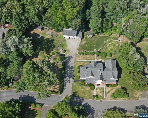 62 Elm Street B, Allendale, NJ 07401