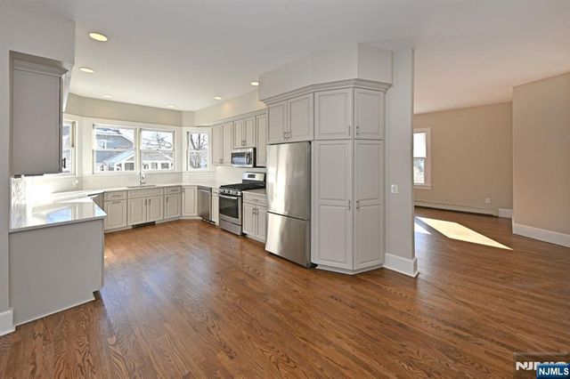 62 Elm Street B, Allendale, NJ 07401