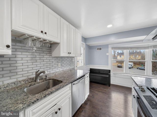 1902 DANA DR, Hyattsville, MD 20783