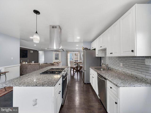 1902 DANA DR, Hyattsville, MD 20783