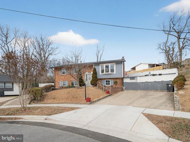 1902 DANA DR, Hyattsville, MD 20783