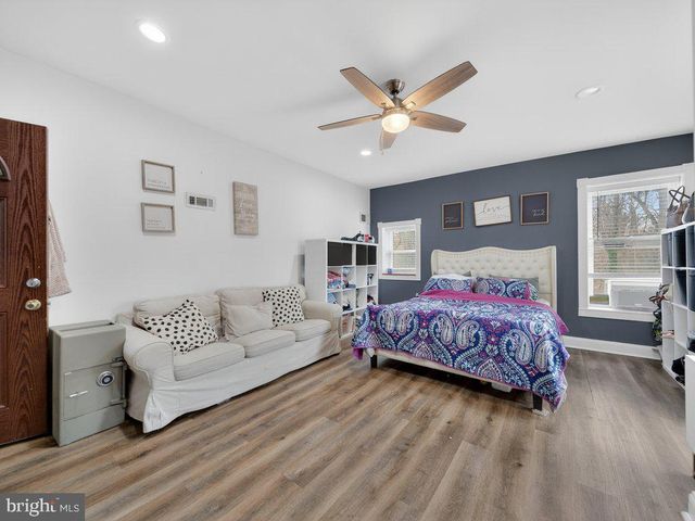 1902 DANA DR, Hyattsville, MD 20783