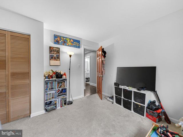 1902 DANA DR, Hyattsville, MD 20783