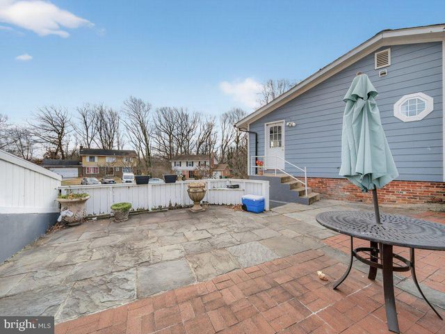 1902 DANA DR, Hyattsville, MD 20783