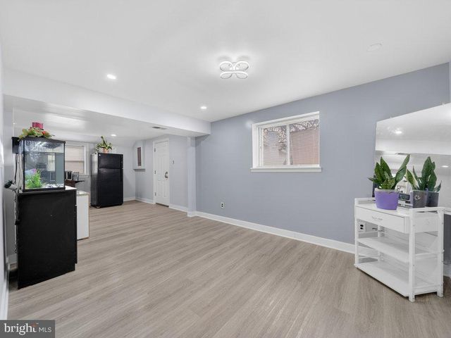 1902 DANA DR, Hyattsville, MD 20783