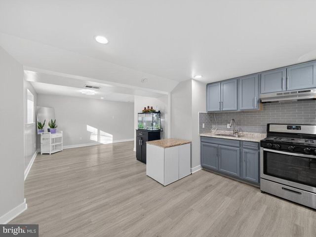 1902 DANA DR, Hyattsville, MD 20783