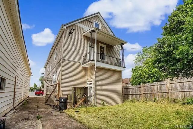 2015 Genesee Street, Buffalo, NY 14211