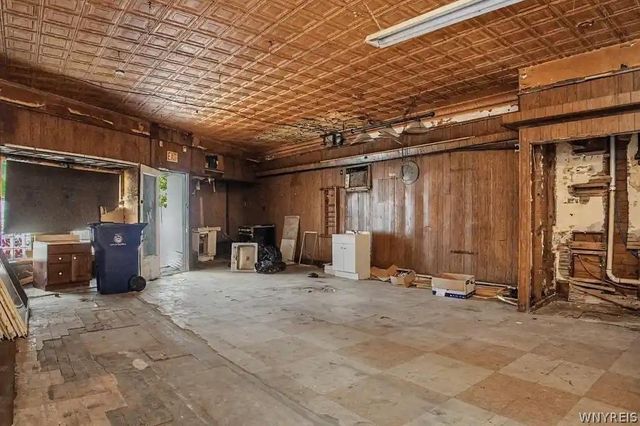 2015 Genesee Street, Buffalo, NY 14211