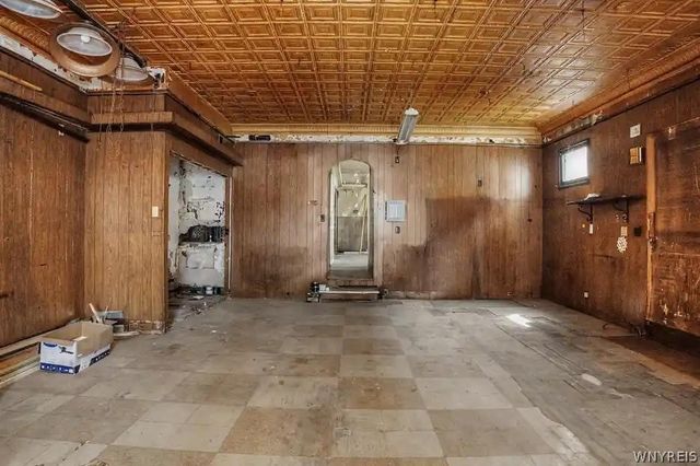 2015 Genesee Street, Buffalo, NY 14211