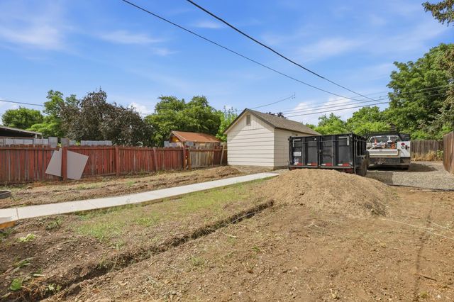 2520 W College Ave, Spokane, WA 99201