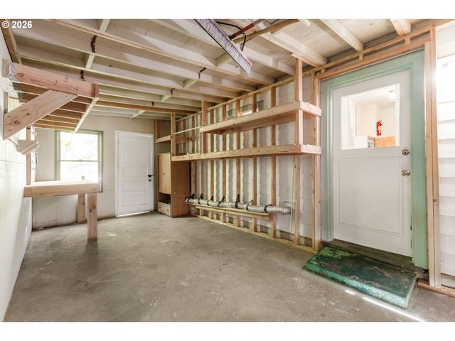5923 Se FRANKLIN St, Portland, OR 97206