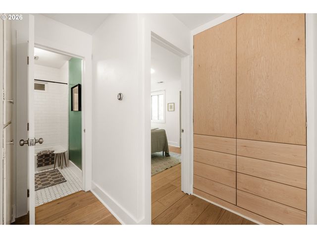 5923 Se FRANKLIN St, Portland, OR 97206