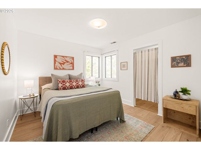 5923 Se FRANKLIN St, Portland, OR 97206