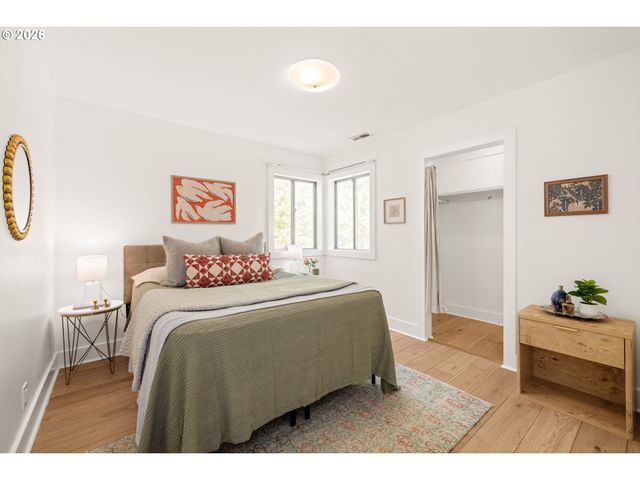 5923 Se FRANKLIN St, Portland, OR 97206