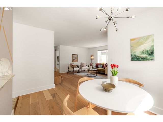 5923 Se FRANKLIN St, Portland, OR 97206