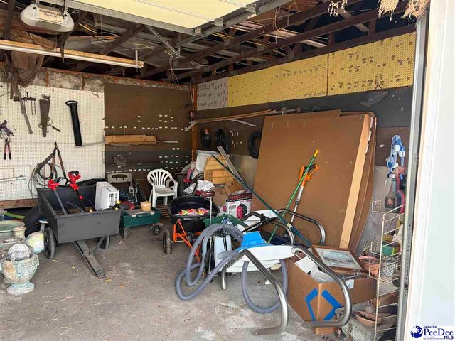 4422 Grady Rd, Mullins, SC 29574