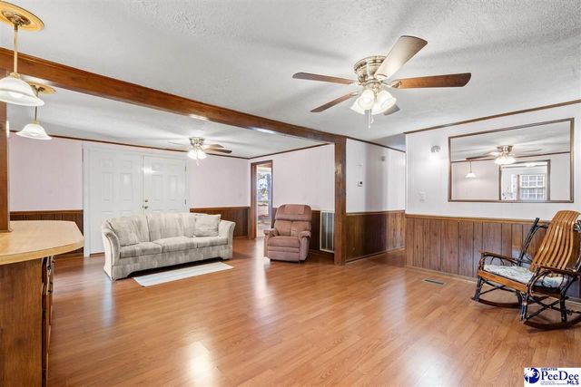 4422 Grady Rd, Mullins, SC 29574