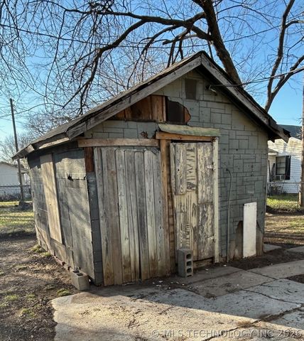 15 N Street NW, Ardmore, OK 73401