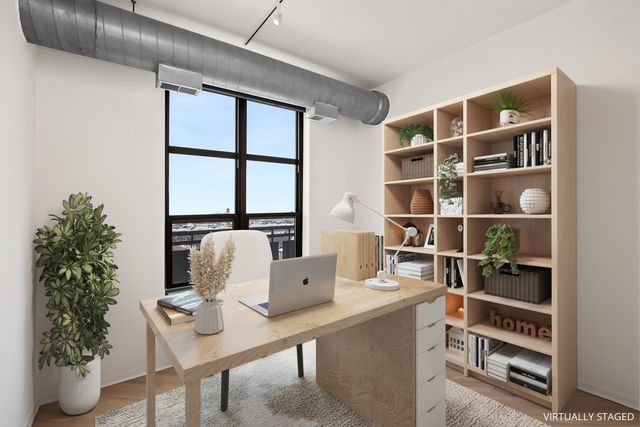 1735 W Diversey Parkway 615, Chicago, IL 60614