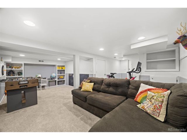 1510 S Clarkson St, Denver, CO 80210