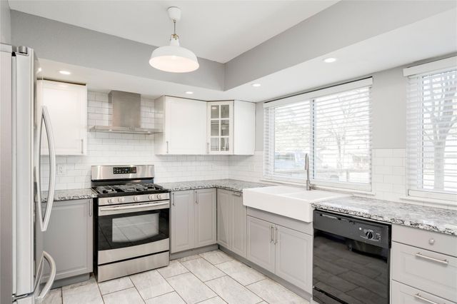 3411 Clarksburg DR, Austin, TX 78745