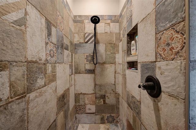 10001 Cascina Drive, Yukon, OK 73099