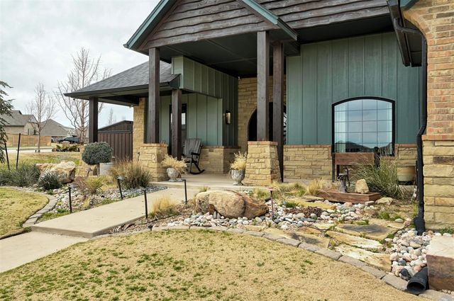 10001 Cascina Drive, Yukon, OK 73099