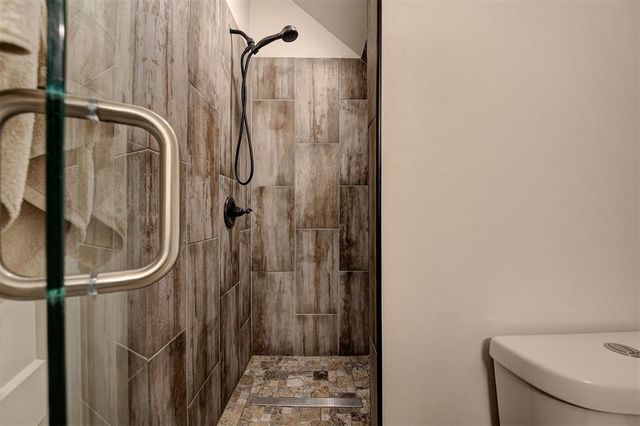 10001 Cascina Drive, Yukon, OK 73099