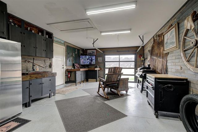 10001 Cascina Drive, Yukon, OK 73099