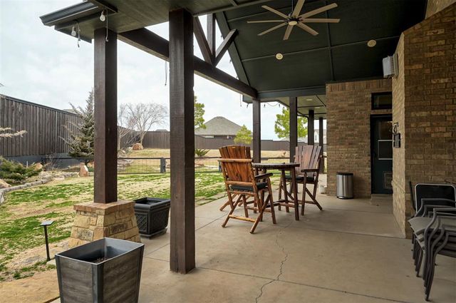 10001 Cascina Drive, Yukon, OK 73099