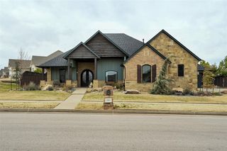 10001 Cascina Drive, Yukon, OK 73099