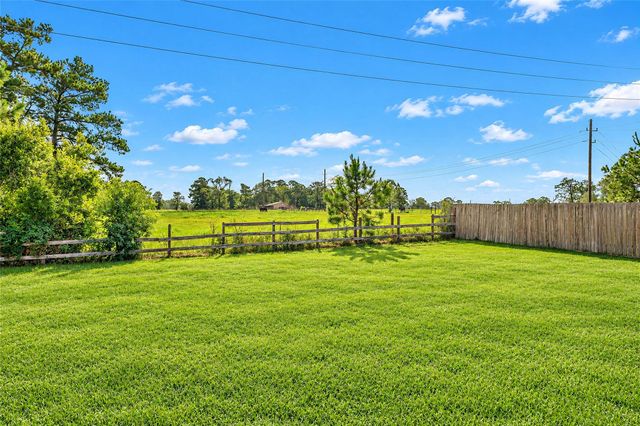 18803 Maverick Ranch Road E, Magnolia, TX 77355