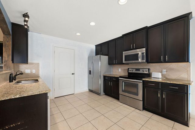 18803 Maverick Ranch Road E, Magnolia, TX 77355