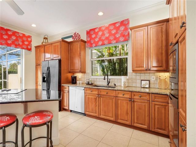 353 Steerforth CT, Naples, FL 34110