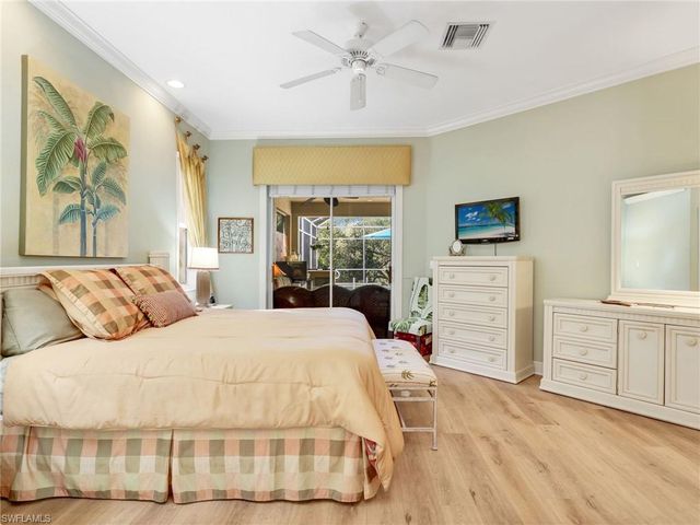 353 Steerforth CT, Naples, FL 34110