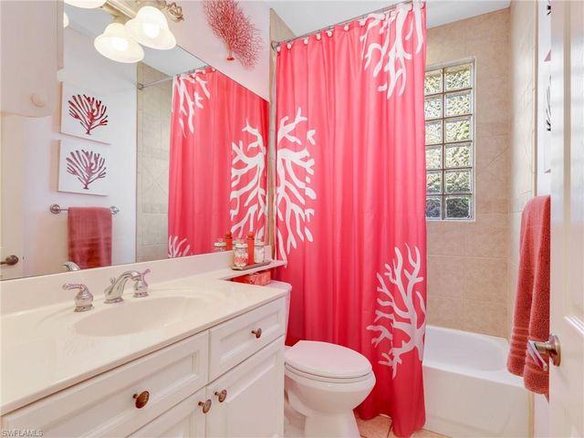 353 Steerforth CT, Naples, FL 34110