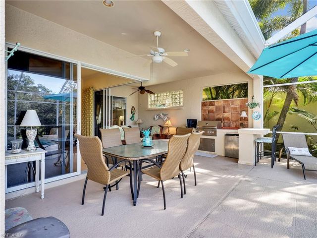 353 Steerforth CT, Naples, FL 34110