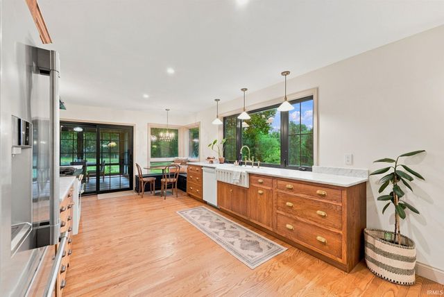 14210 Schwartz Road, Leo, IN 46765
