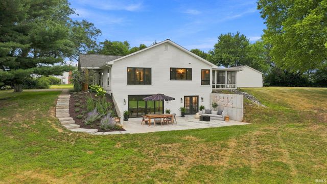 14210 Schwartz Road, Leo, IN 46765