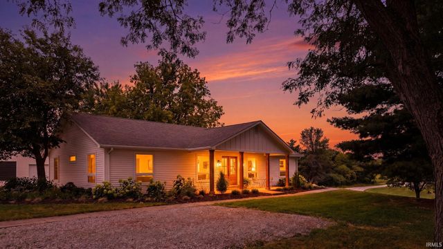 14210 Schwartz Road, Leo, IN 46765