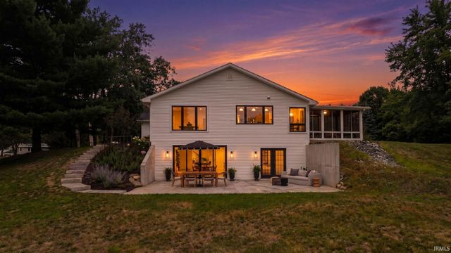 14210 Schwartz Road, Leo, IN 46765